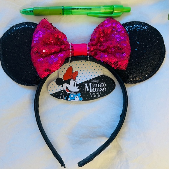 Disney Ears - Picture 1 of 3